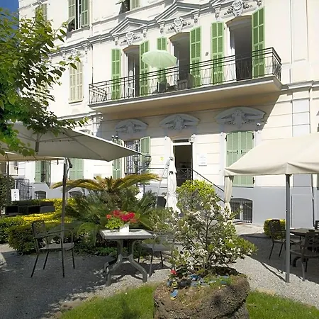 Hotel Alexander 3*