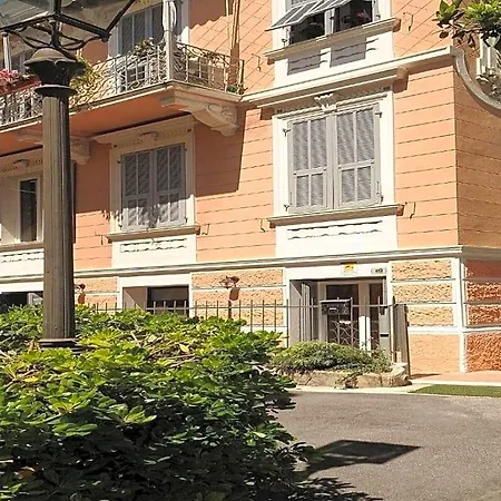 Hotel Alexander 3*