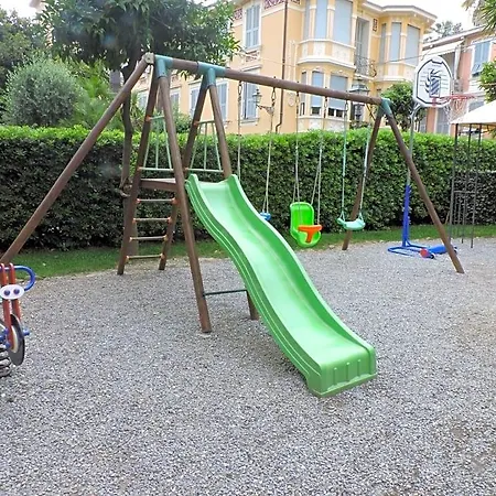 Alexander 3* San Remo